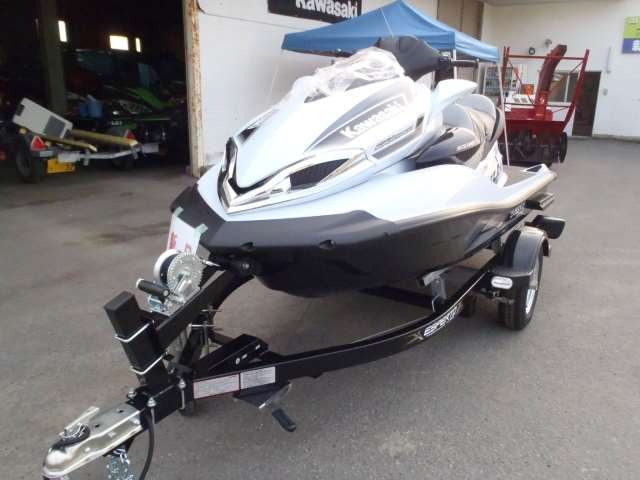 ２０１６年モデル　３１０ＬＸ　ホワイトバージョン